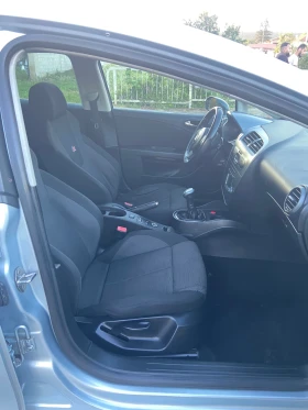 Seat Leon 2.0 TDI FR, снимка 11