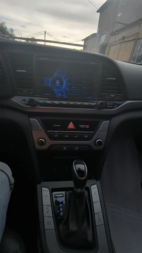 Hyundai Elantra AVANTE , снимка 10
