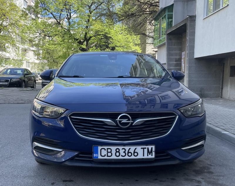 Opel Insignia Газ, Grand Sport, снимка 1 - Автомобили и джипове - 45736350