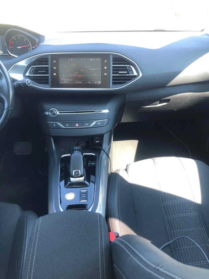 Peugeot 308 SW, снимка 10 - Автомобили и джипове - 46718258