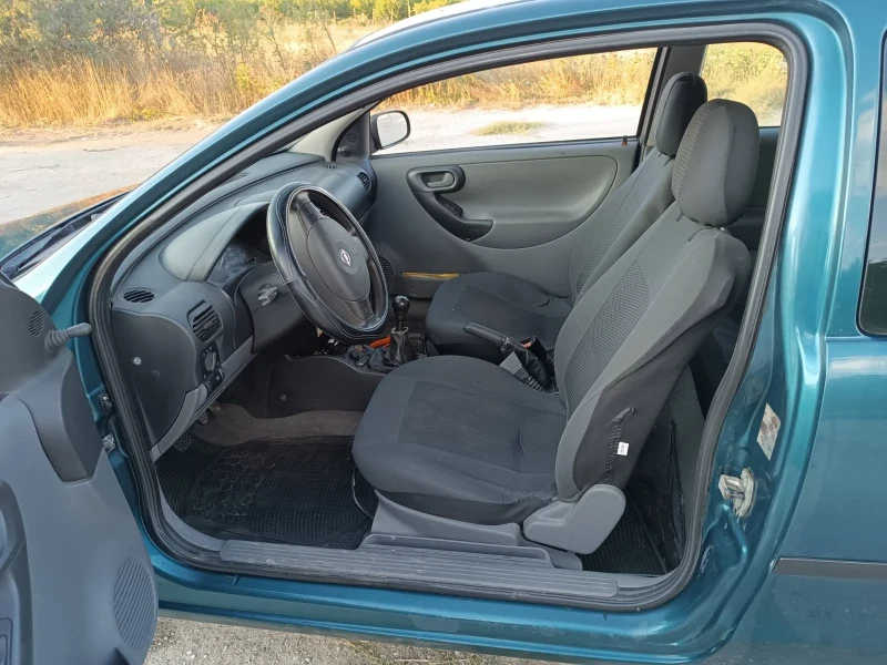 Opel Corsa, снимка 3 - Автомобили и джипове - 48179846