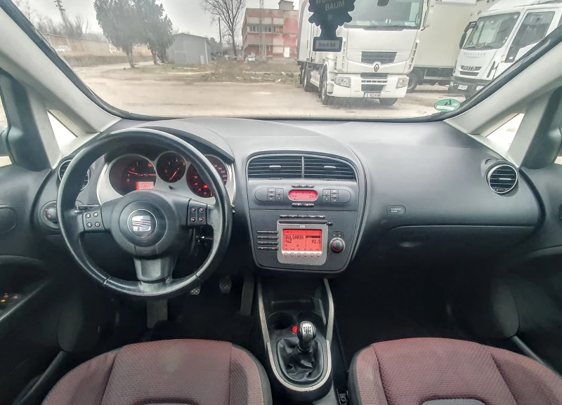 Seat Altea 2.0 TDI 140 к.с. ПАРКТРОНИК ТЕМПОМАТ * КЛИМАТРОНИК, снимка 13 - Автомобили и джипове - 48297772