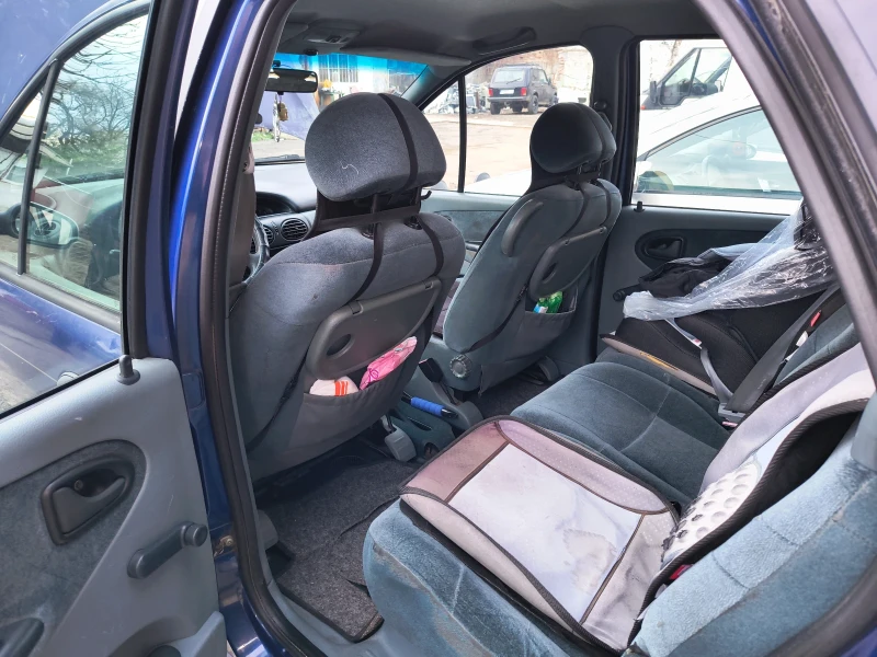 Renault Scenic, снимка 4 - Автомобили и джипове - 48538016