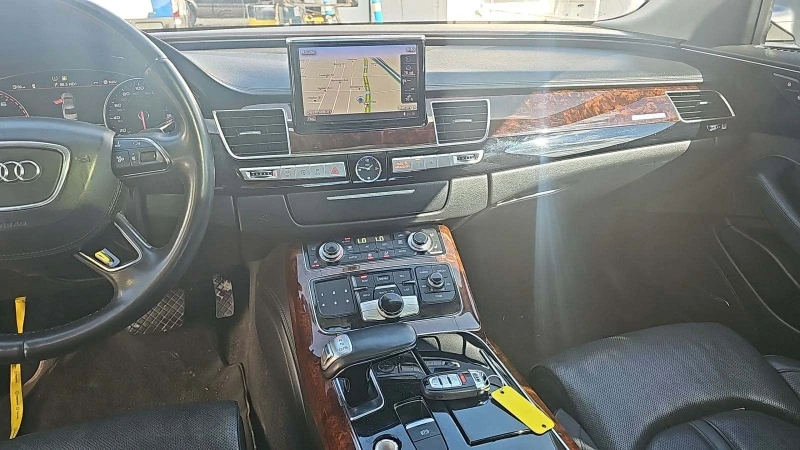 Audi A8, снимка 5 - Автомобили и джипове - 49071865