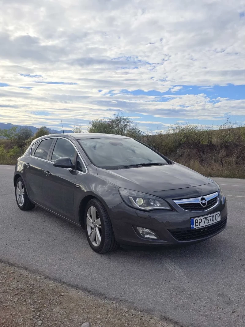 Opel Astra 1.7CDTI, снимка 3 - Автомобили и джипове - 52654481