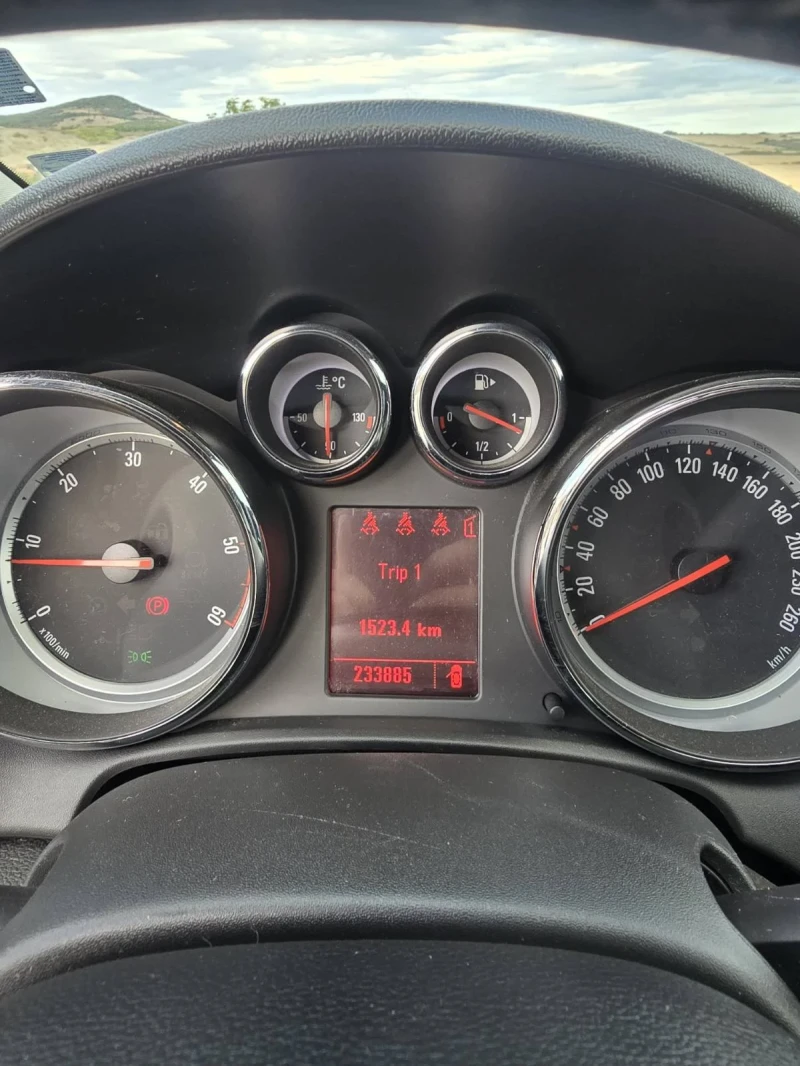 Opel Astra 1.7CDTI, снимка 9 - Автомобили и джипове - 52654481