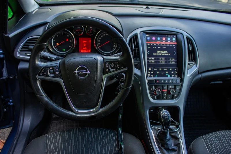 Opel Astra FACELIFT 130hp 1.7 CDTi / Android / Camera , снимка 9 - Автомобили и джипове - 52093453