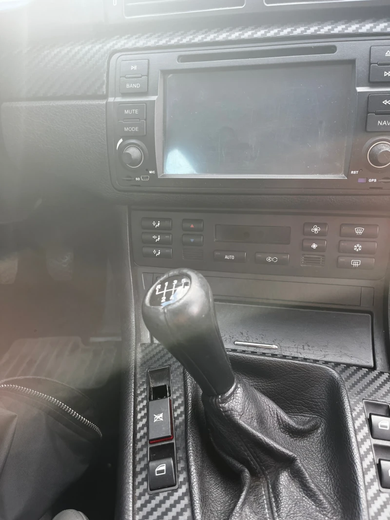 BMW 320, снимка 11 - Автомобили и джипове - 52835877