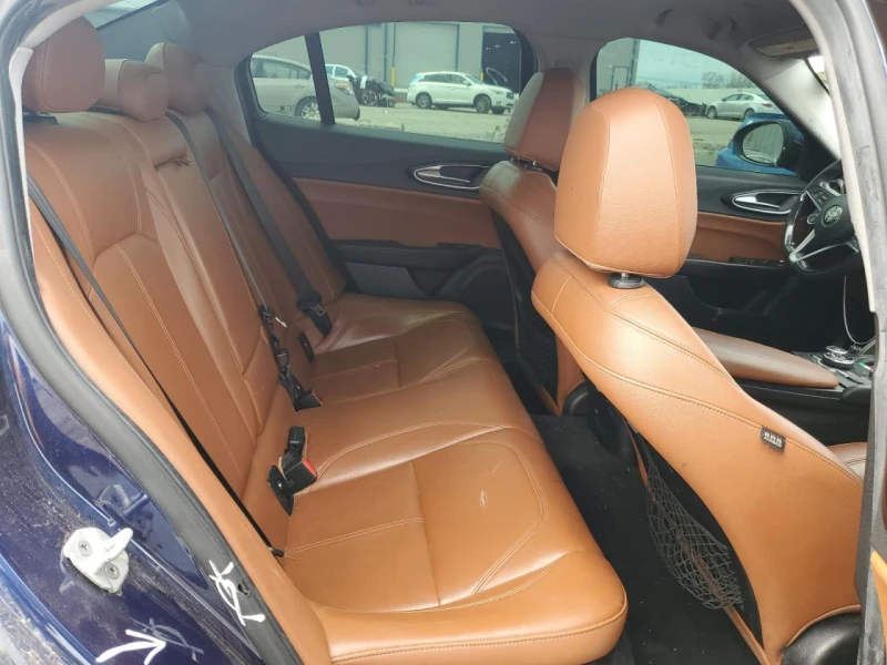 Alfa Romeo Giulia Q4 * Възможност за Лизинг* , снимка 10 - Автомобили и джипове - 53034590