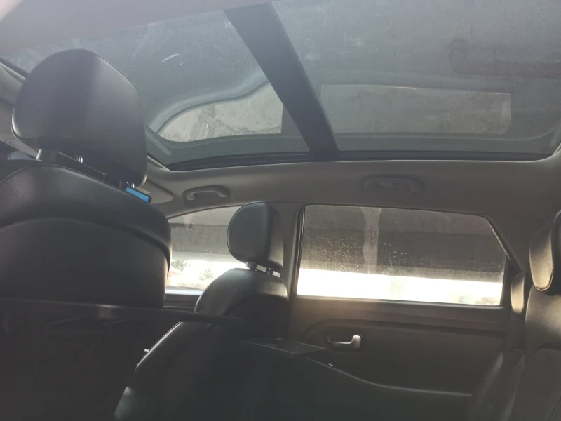 Kia Carens NAVI, PANORAMA KOZHA, снимка 12 - Автомобили и джипове - 53090661