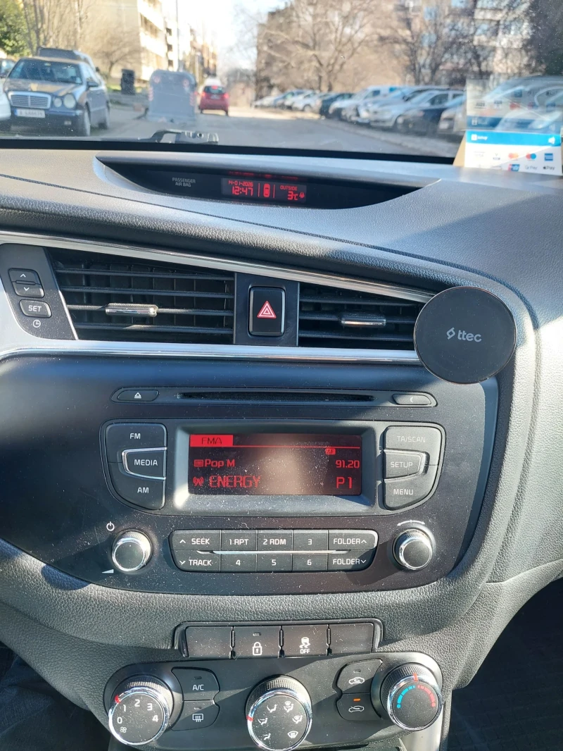 Kia Ceed, снимка 7 - Автомобили и джипове - 53098152