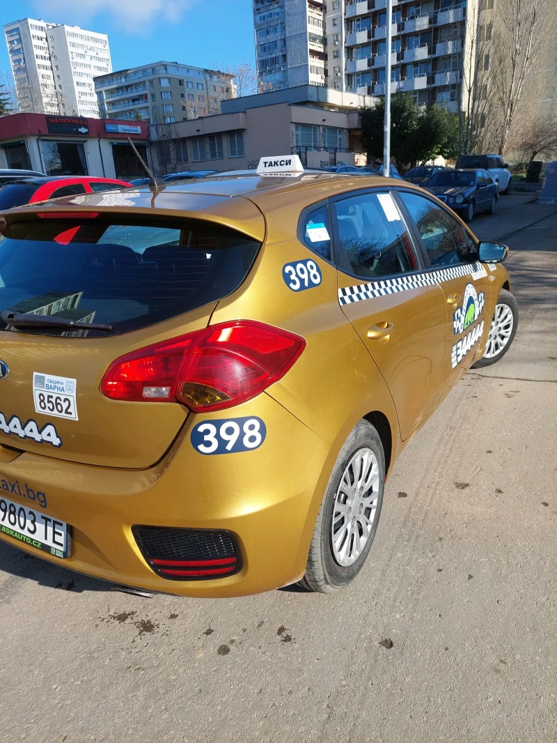 Kia Ceed, снимка 5 - Автомобили и джипове - 53098152