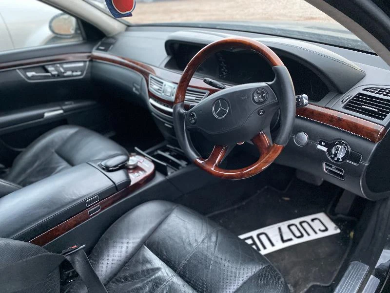 Mercedes-Benz S 320 320 7 г троник харман кардон , снимка 6 - Автомобили и джипове - 26963770