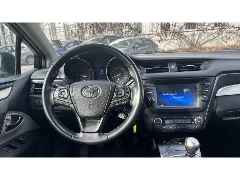 Toyota Avensis 2.0D Executive - изображение 9