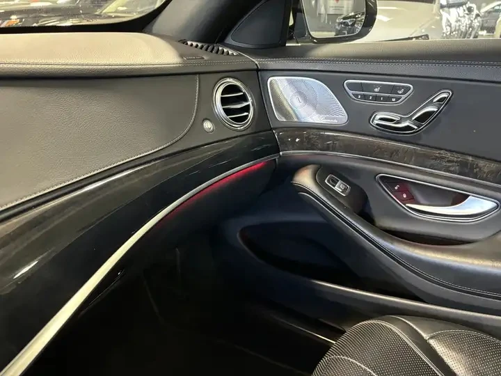 Mercedes-Benz S 560 4MATIC| LONG| AMG| MASSAGE| ОБДУХВАНЕ| BURMESTER| , снимка 10 - Автомобили и джипове - 54644502