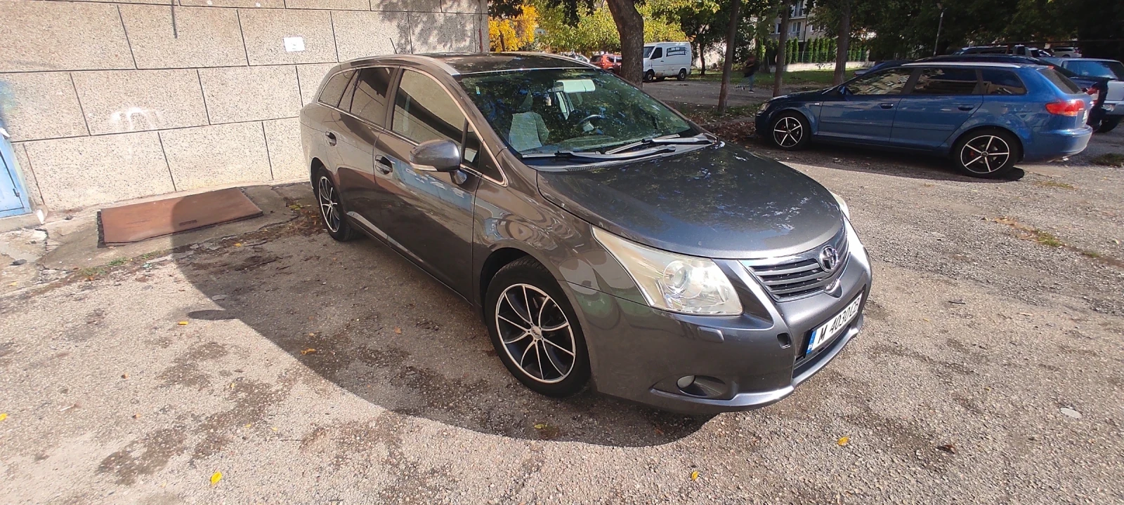 Toyota Avensis 1, 8 VVT-I  - изображение 2