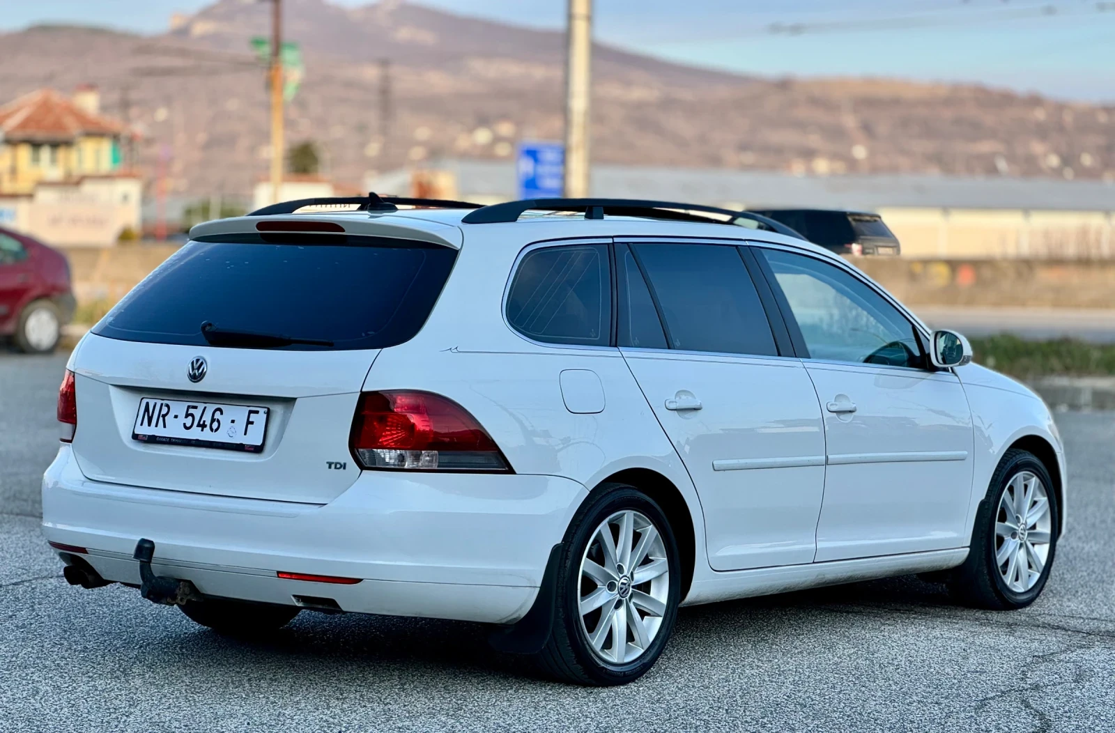 VW Golf 2.0TDi~140hp~DSG~ПАНОРАМА~КОЖА - изображение 5