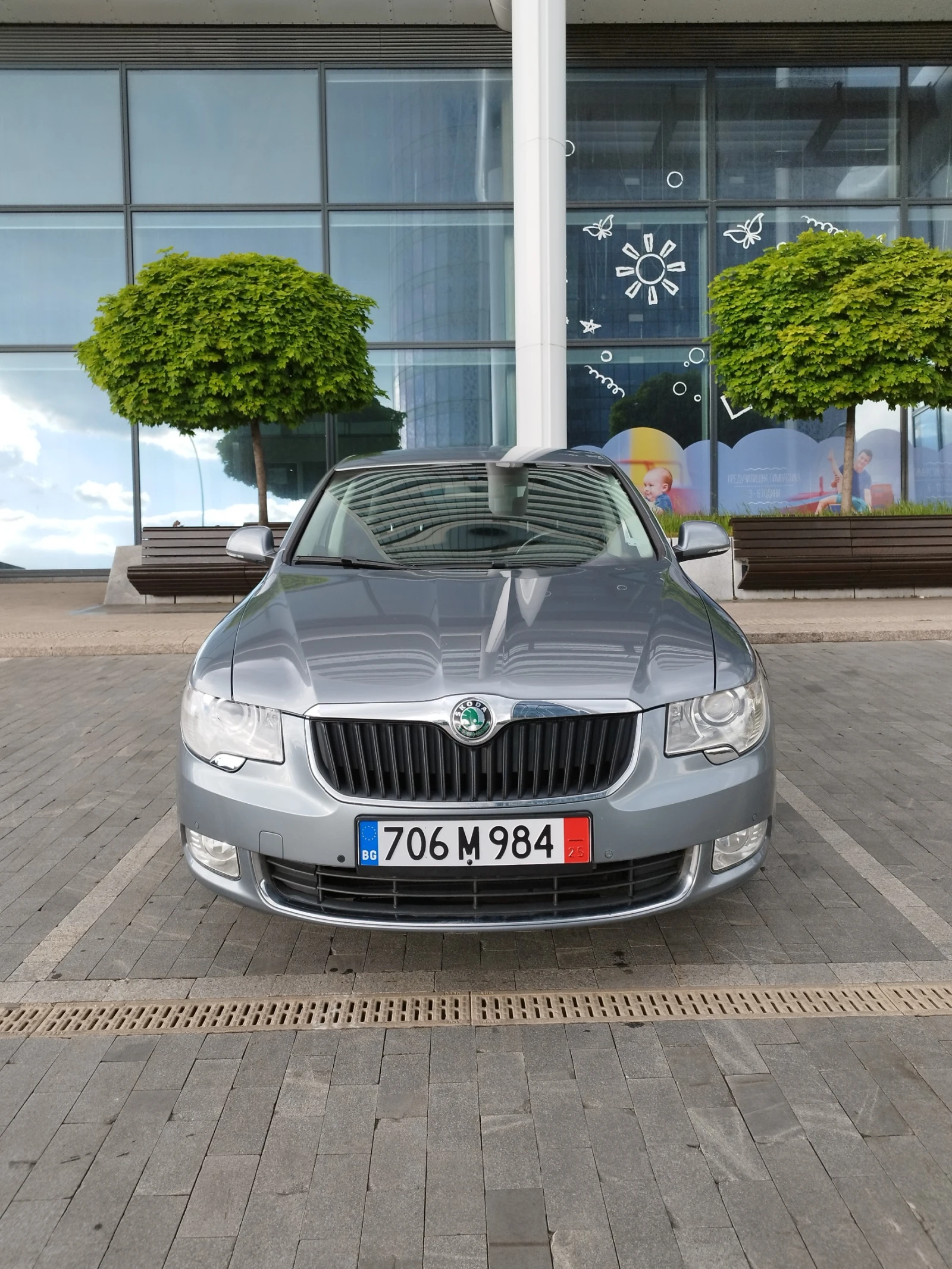 Skoda Superb 2.0 TDI, 170 к.с. * ВСИЧКИ ЕКСТРИ*  - изображение 2