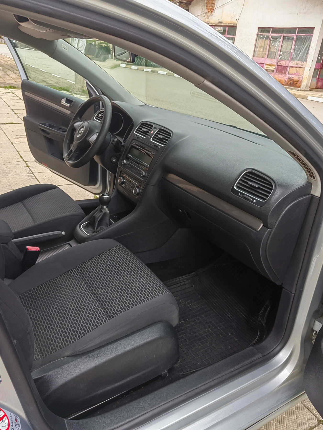 VW Golf 1.6 tdi - изображение 10