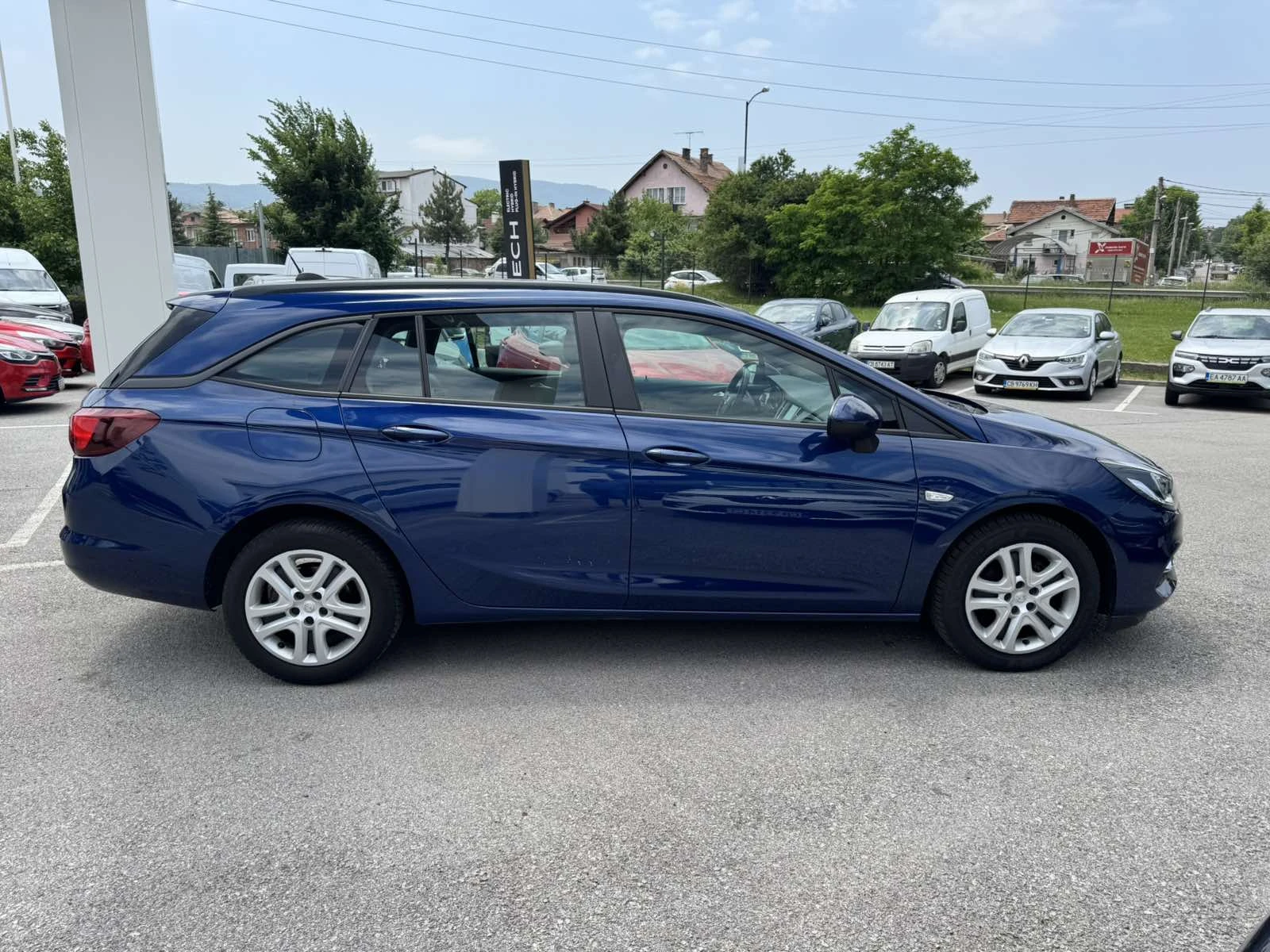 Opel Astra 1.2 TURBO - изображение 7