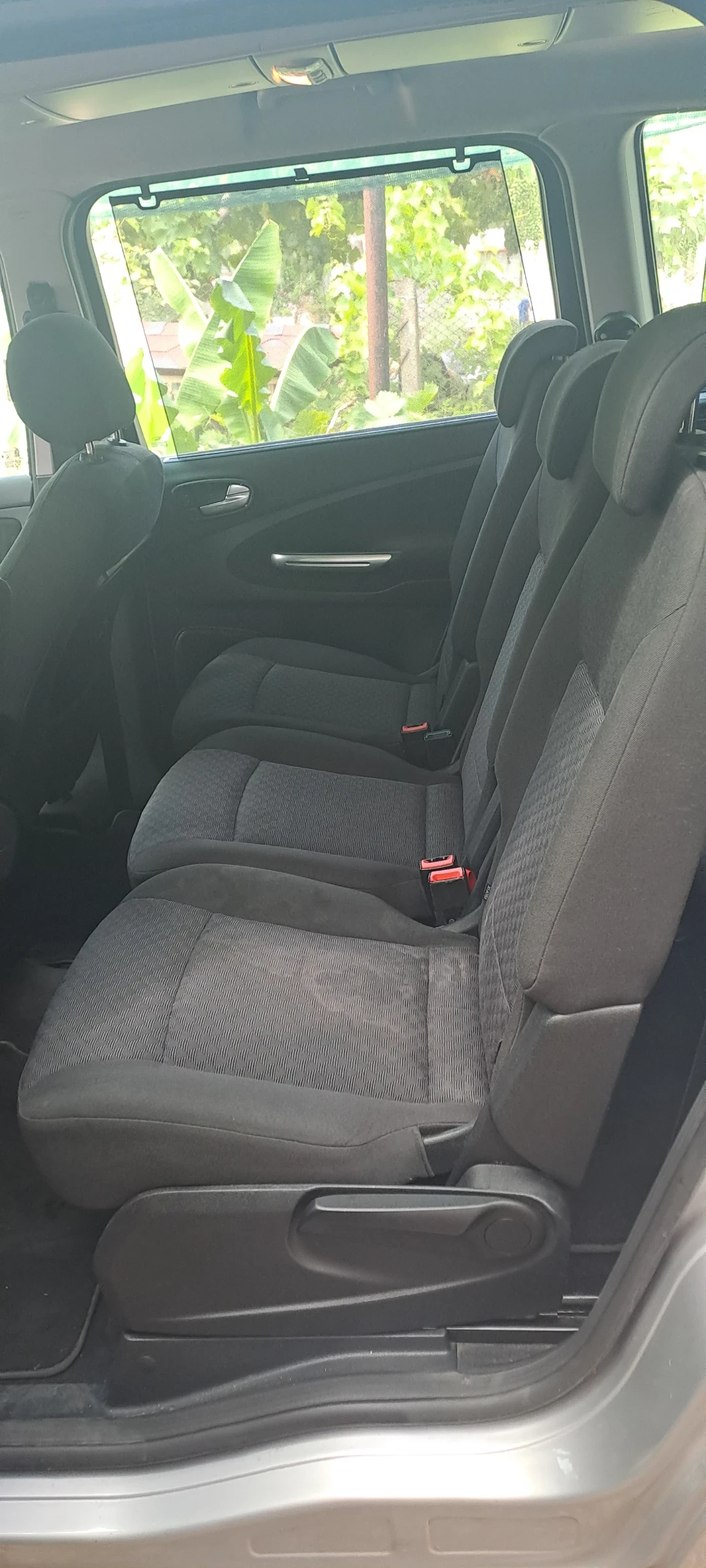 Ford Galaxy  - изображение 10