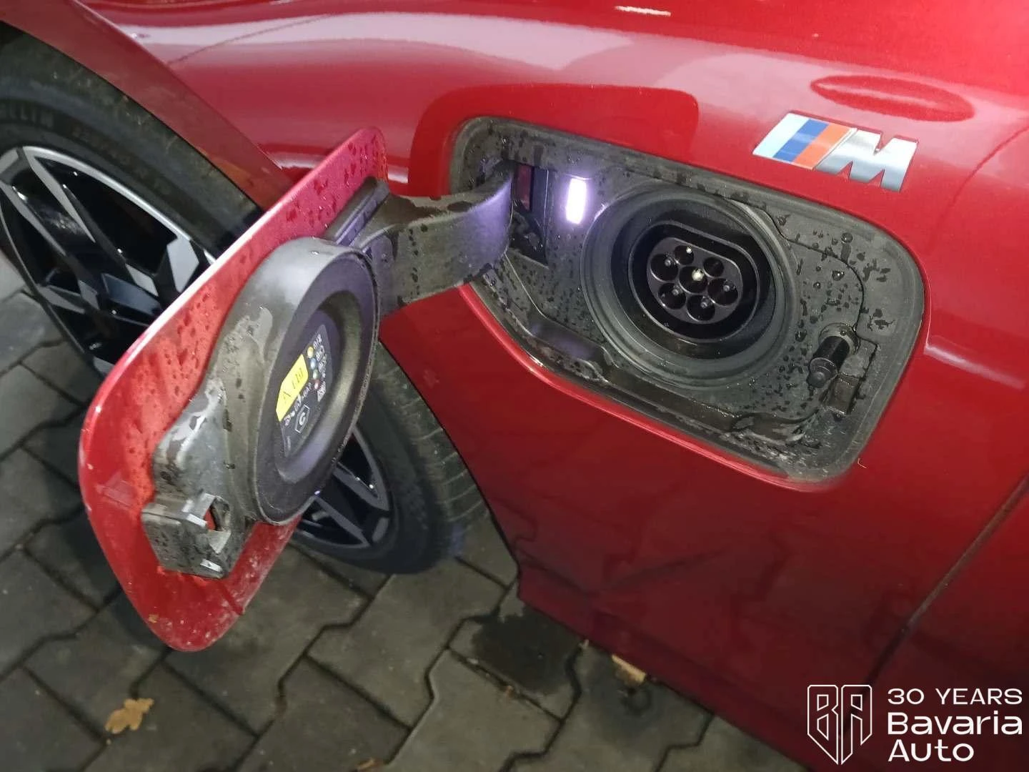 BMW 330 e xDrive Touring M Sport Paket Sportautomatic | Mobile.bg   13