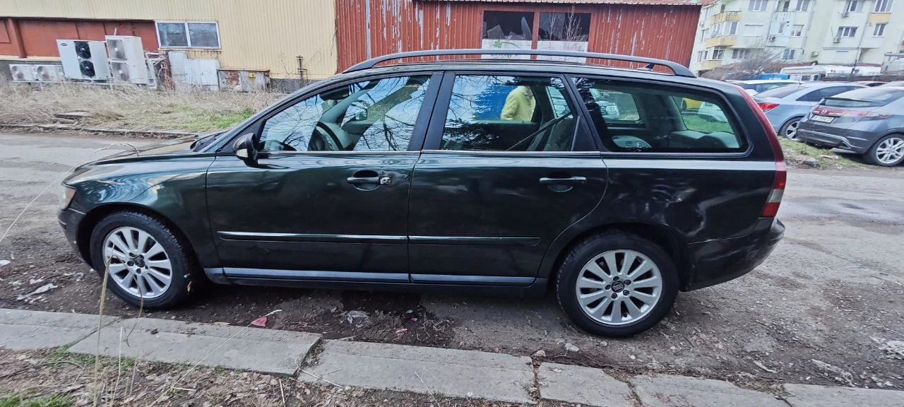 Volvo V50 136ps 6ск, снимка 3 - Автомобили и джипове - 53731992