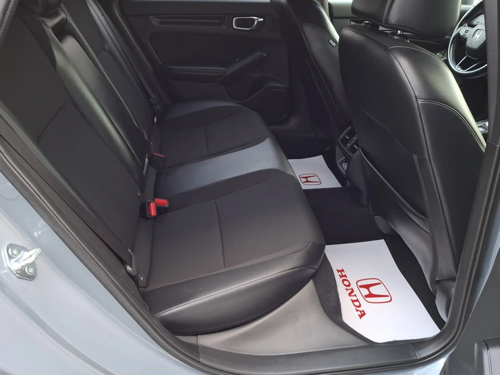 Honda Civic 2.0 i-MMD Hybrid Sport, снимка 17 - Автомобили и джипове - 53971866