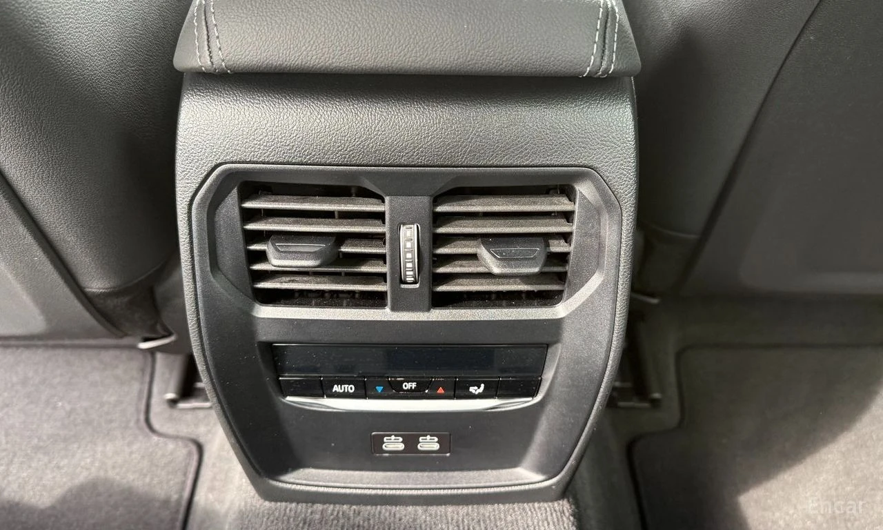 BMW 340 i* HEAD-UP* CARBON* HARMAN/KARDON* 360 КАМЕРИ, снимка 14 - Автомобили и джипове - 54566943