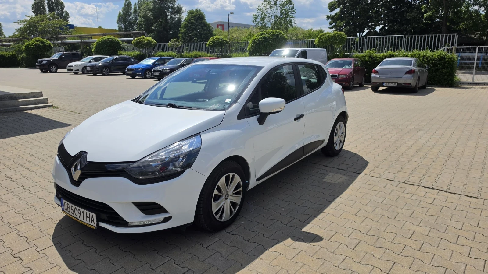 Renault Clio 1.5 dci, снимка 2 - Автомобили и джипове - 54682955