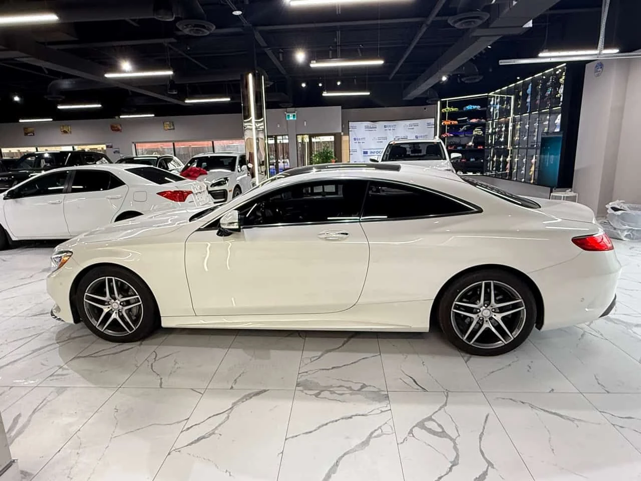 Mercedes-Benz S 550 | COUPE | DISTRONIC | BURMESTER | HUD | ОБДУХВАНЕ|, снимка 2 - Автомобили и джипове - 54723592