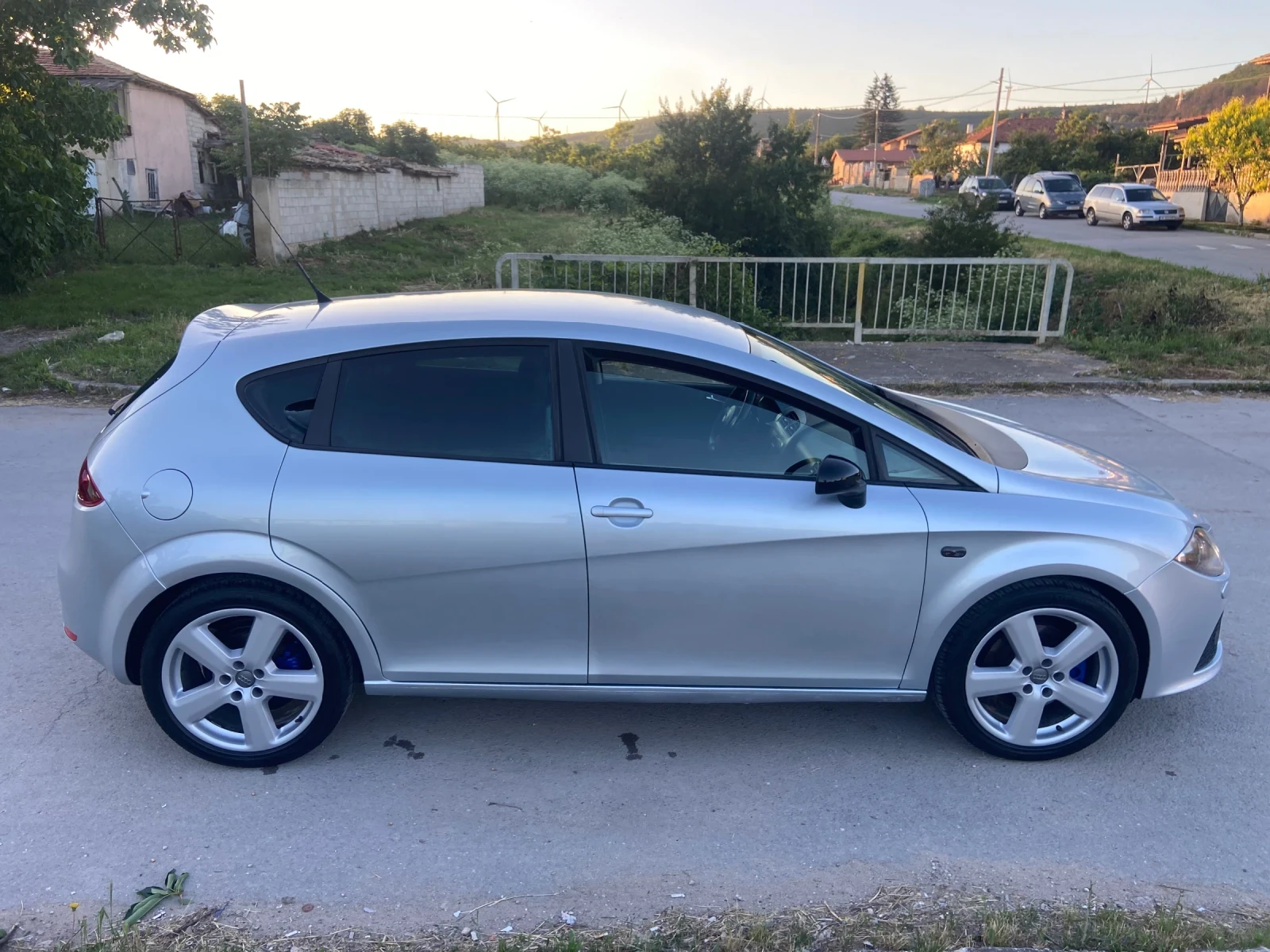 Seat Leon 2.0 TDI FR, снимка 5 - Автомобили и джипове - 55043031