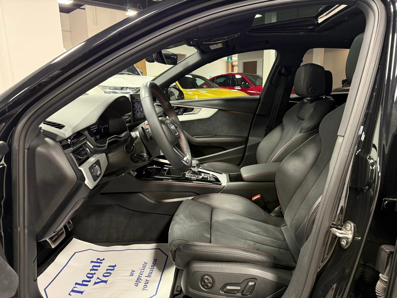 Audi A4 Technik/B&O/S-Line Pckg/CarPlay/ПАНОРАМА/360CAM, снимка 8 - Автомобили и джипове - 55200834