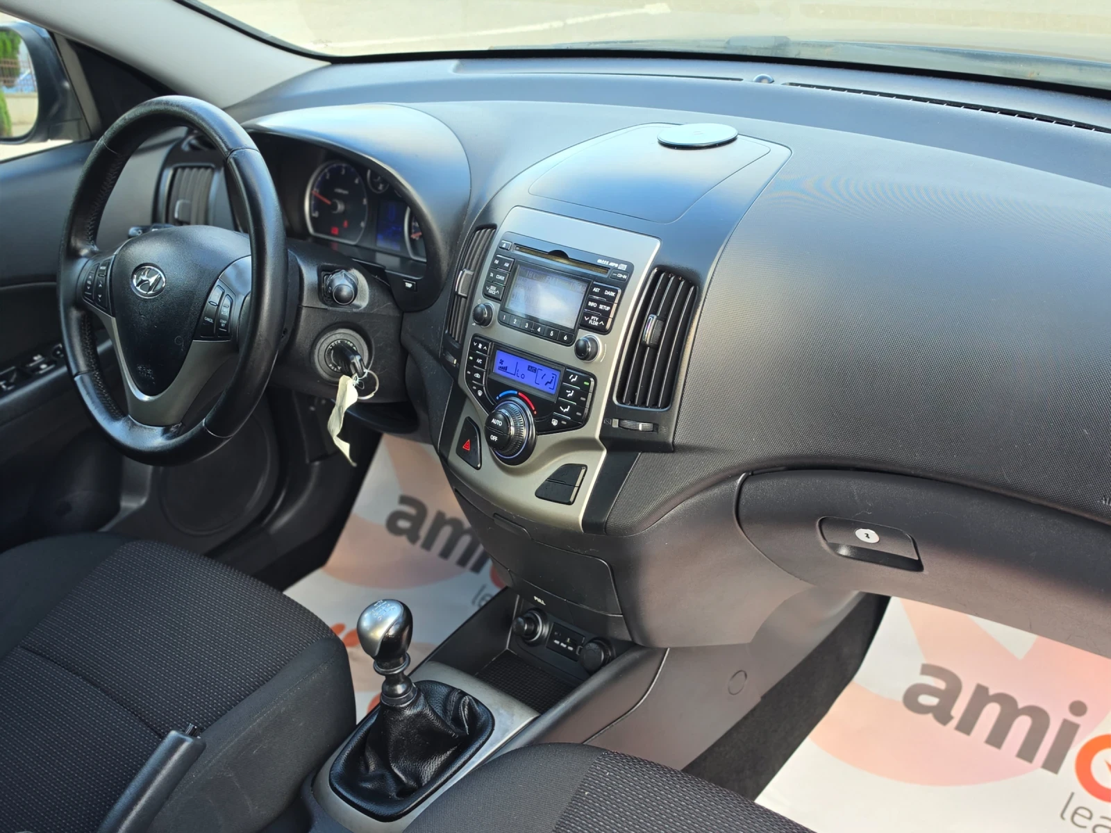 Hyundai I30 1.6CRDi 115hp * КЛИМАТРОНИК * ЕВРО 4 * ЛИЗИНГ * , снимка 16 - Автомобили и джипове - 55416179