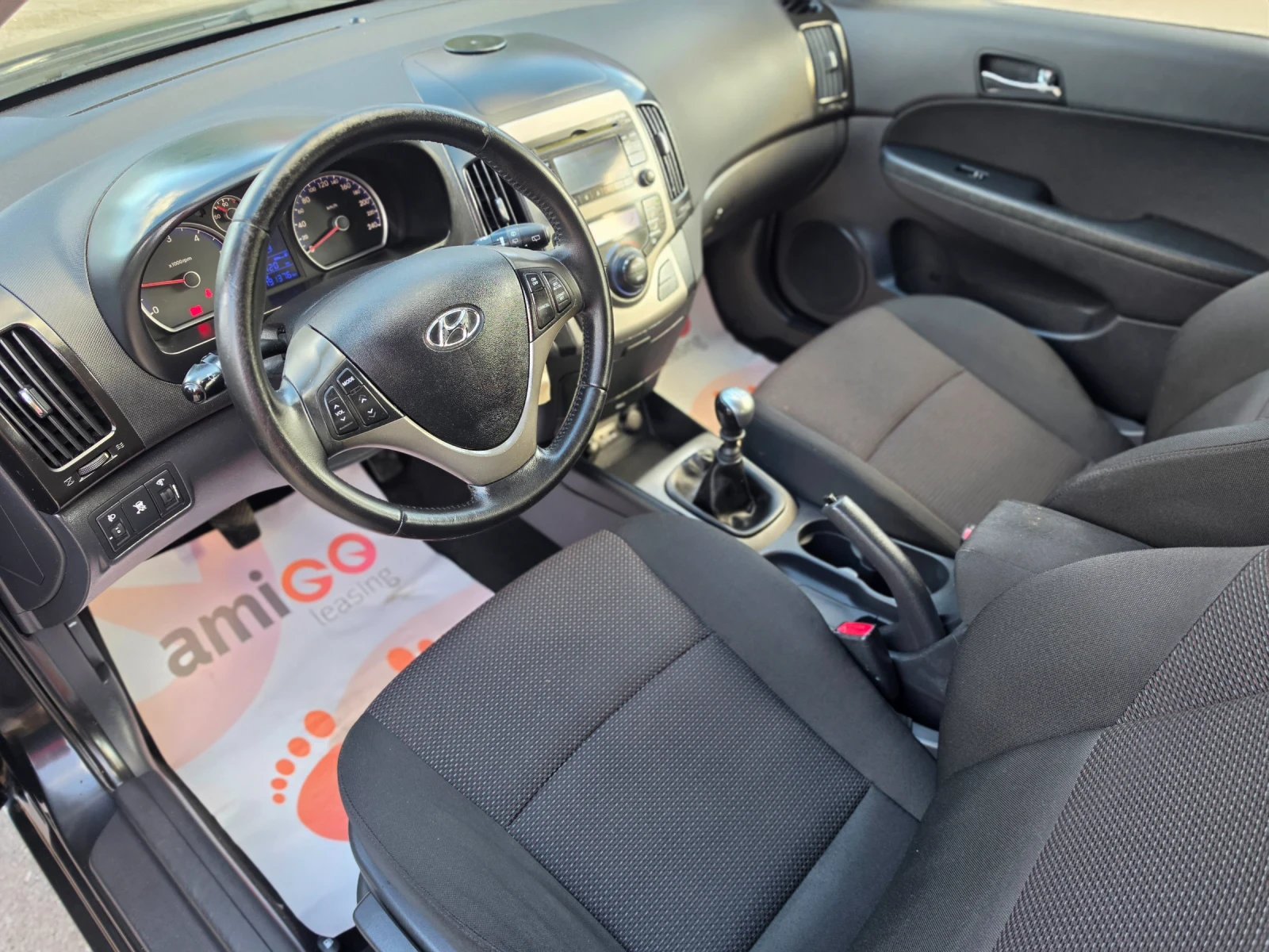 Hyundai I30 1.6CRDi 115hp * КЛИМАТРОНИК * ЕВРО 4 * ЛИЗИНГ * , снимка 11 - Автомобили и джипове - 55416179