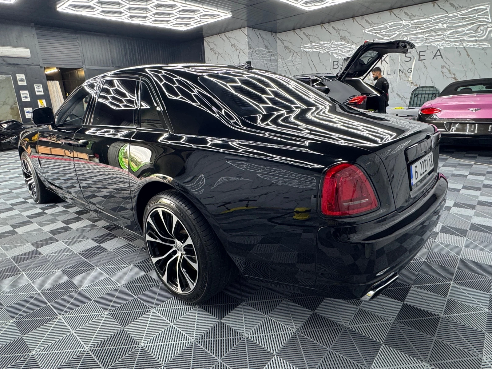 Rolls-Royce Ghost, снимка 5 - Автомобили и джипове - 55579861