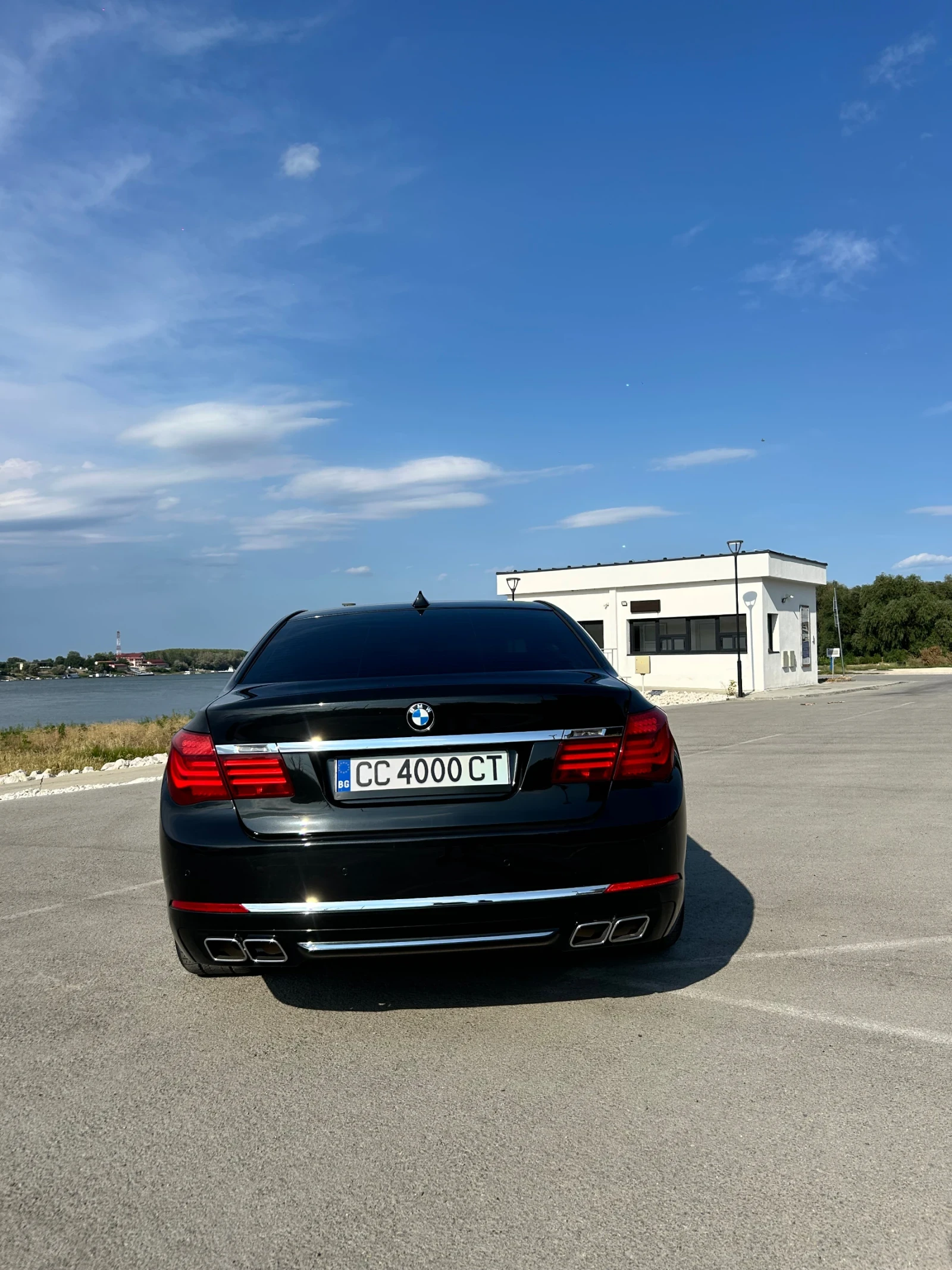 BMW 740, снимка 3 - Автомобили и джипове - 55797691