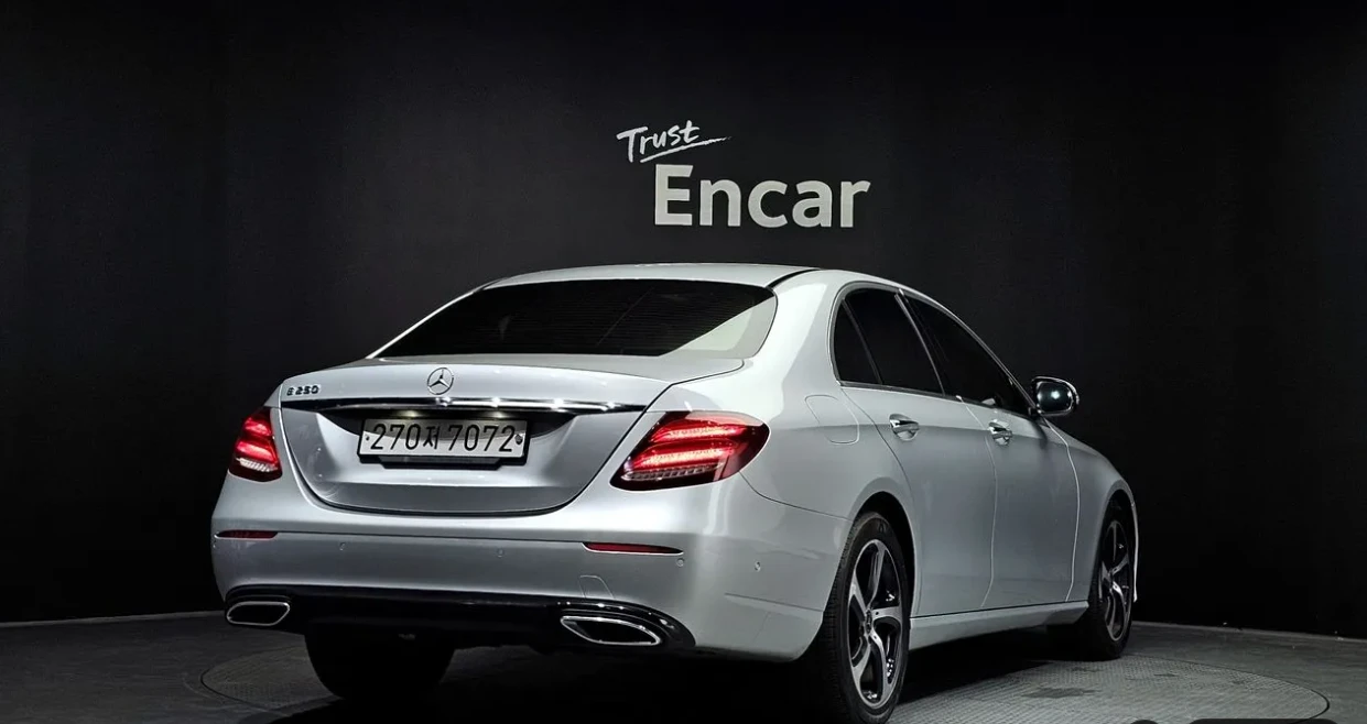 Mercedes-Benz E 250 КОЖА* МЕМОРИ* КАМЕРА* , снимка 3 - Автомобили и джипове - 55879351