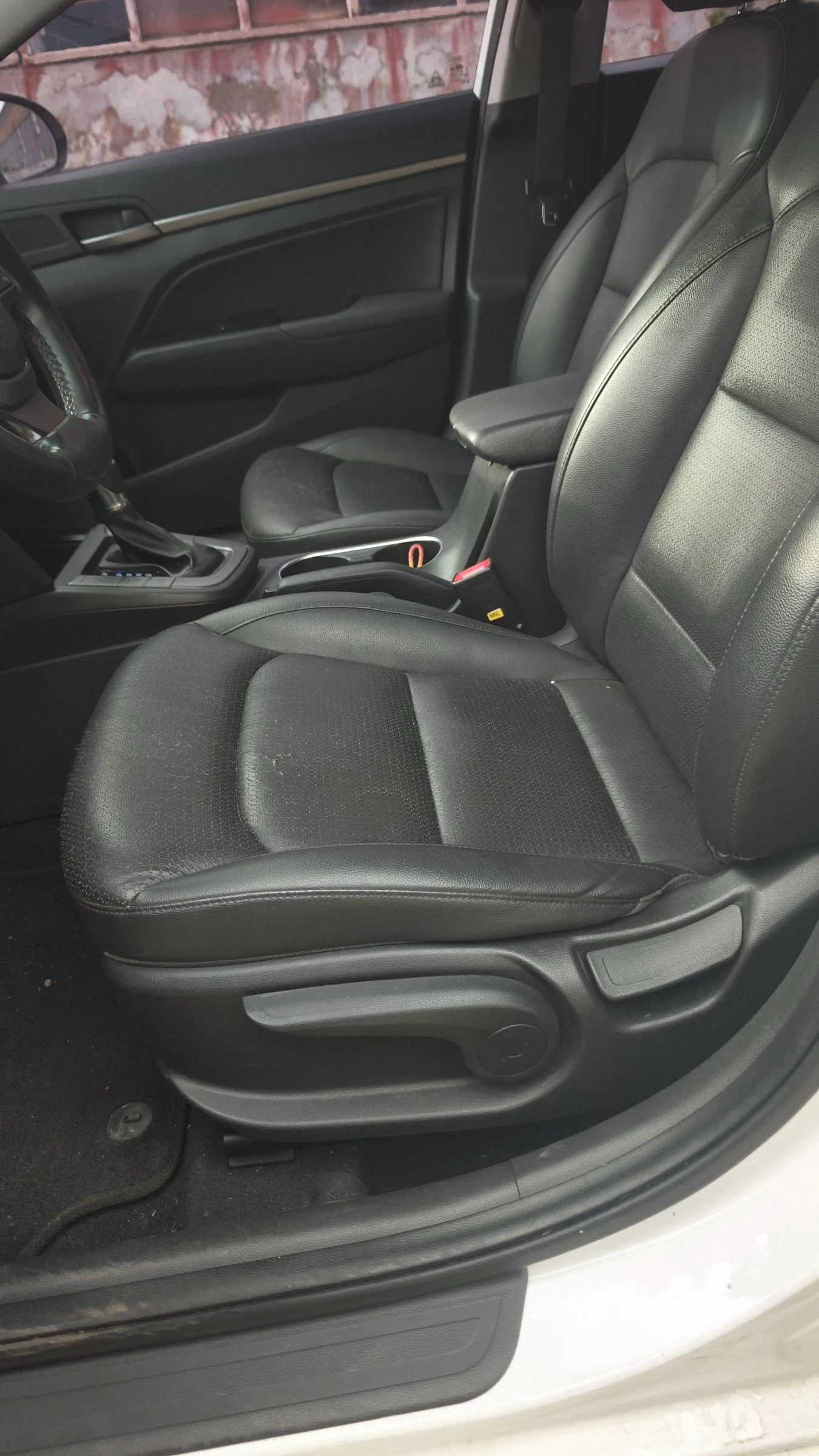 Hyundai Elantra AVANTE , снимка 8 - Автомобили и джипове - 55966677