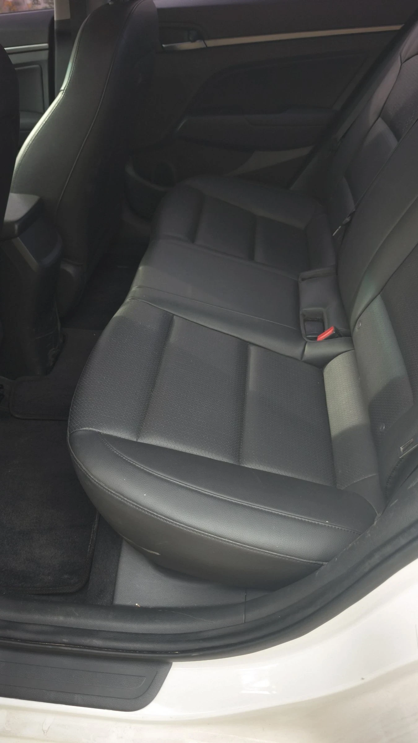 Hyundai Elantra AVANTE , снимка 9 - Автомобили и джипове - 55966677