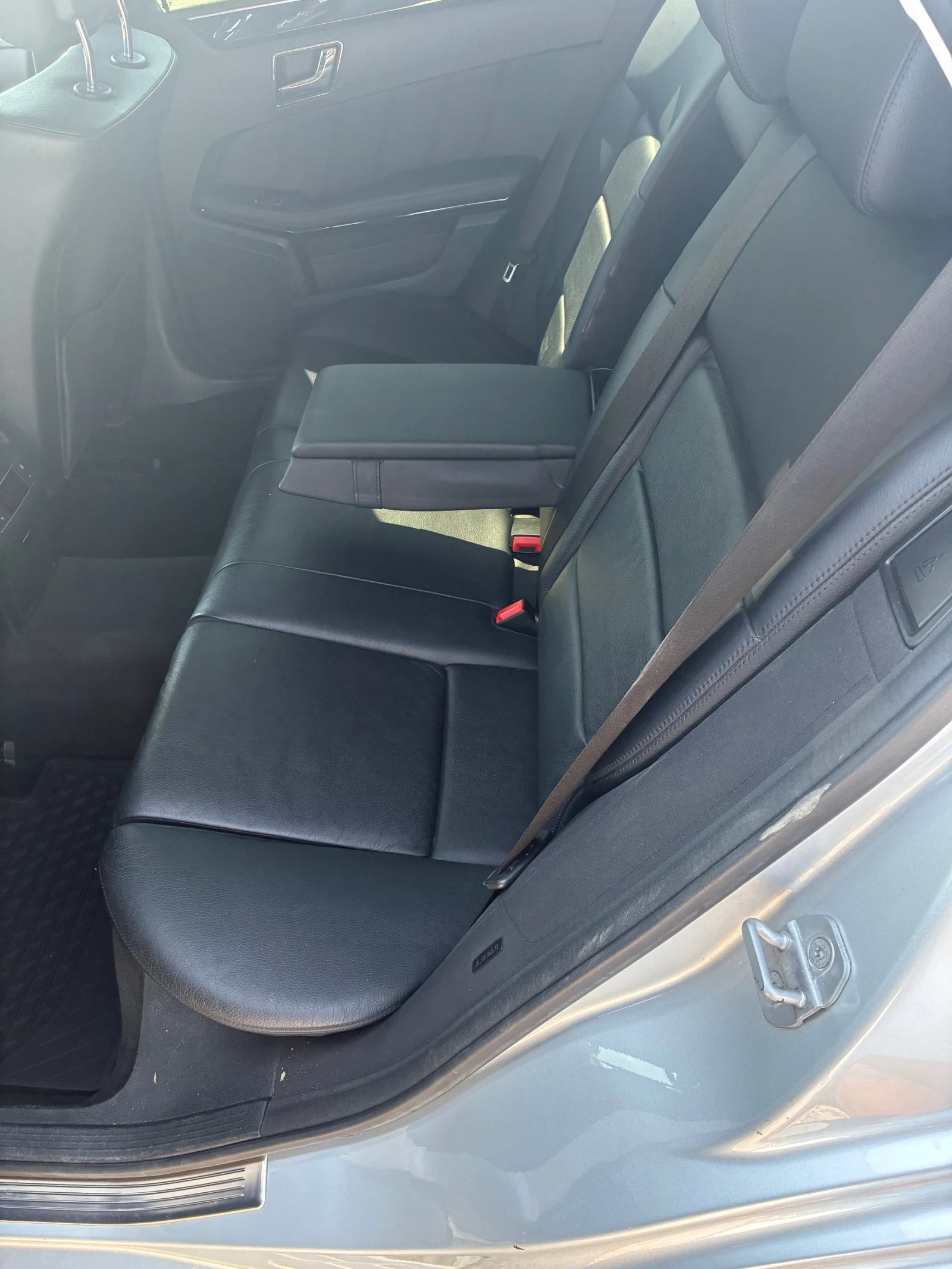 Mercedes-Benz E 300 3, 0 - AVANDGARDE, снимка 5 - Автомобили и джипове - 56070710