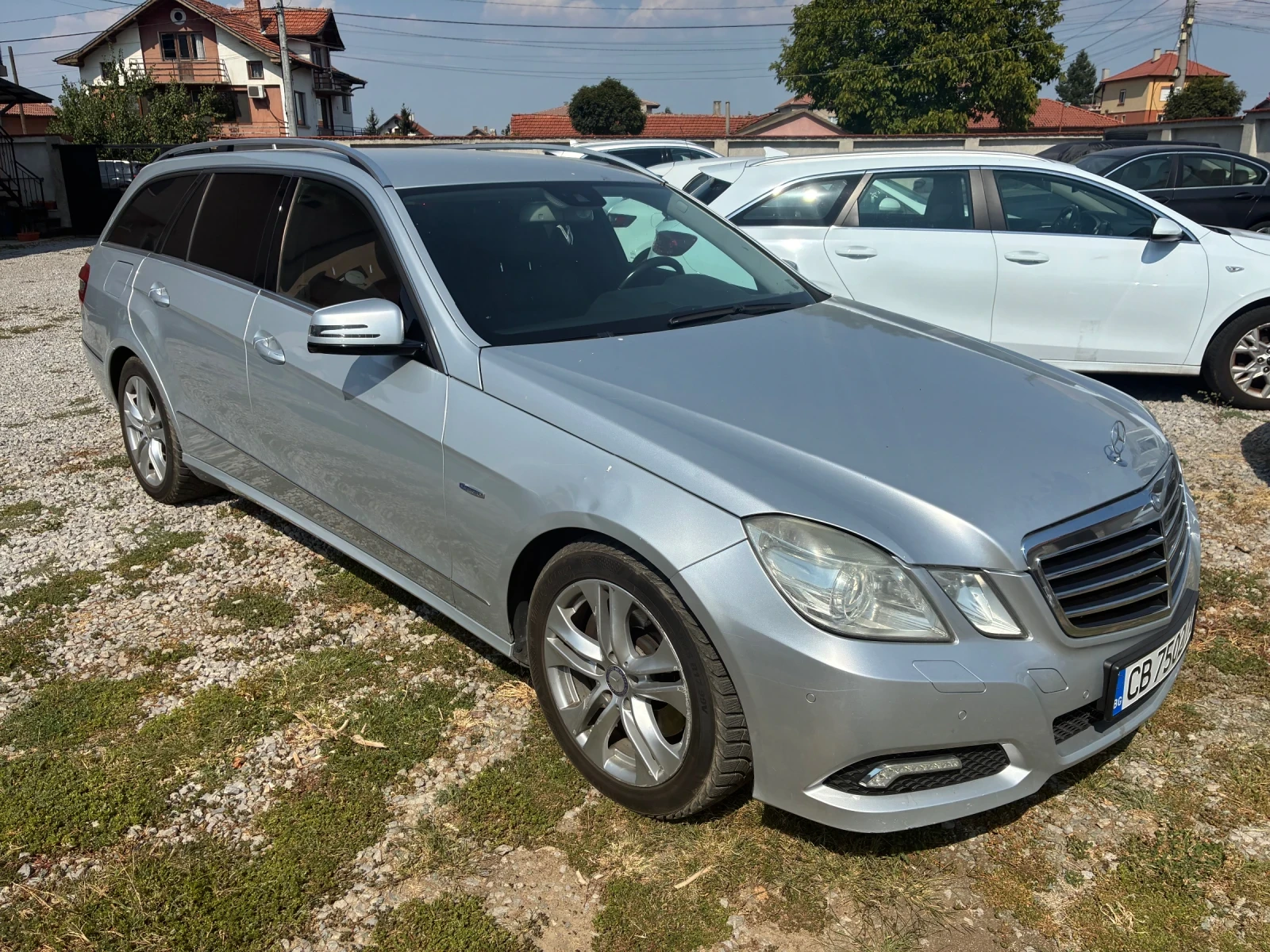 Mercedes-Benz E 300 3, 0 - AVANDGARDE, снимка 2 - Автомобили и джипове - 56070710