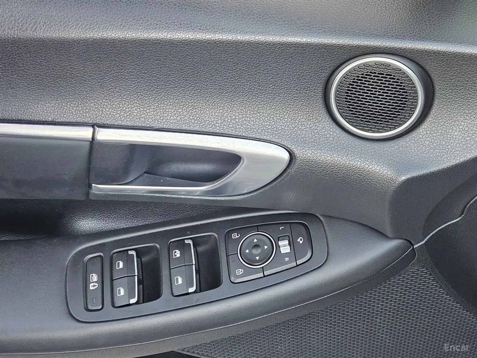 Hyundai Sonata 2.0 LPG(rental car), снимка 12 - Автомобили и джипове - 56206038
