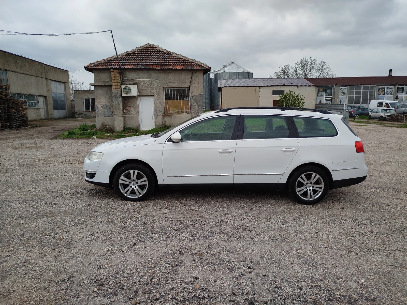 VW Passat * GERMANY* НАВИГАЦИЯ* ПОДГРЕВ, снимка 3 - Автомобили и джипове - 56441012