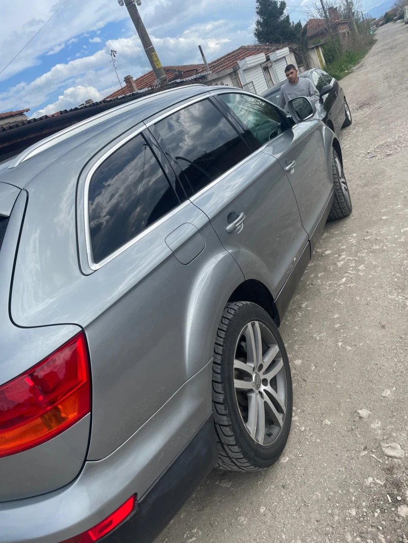 Audi Q7, снимка 3 - Автомобили и джипове - 46911581