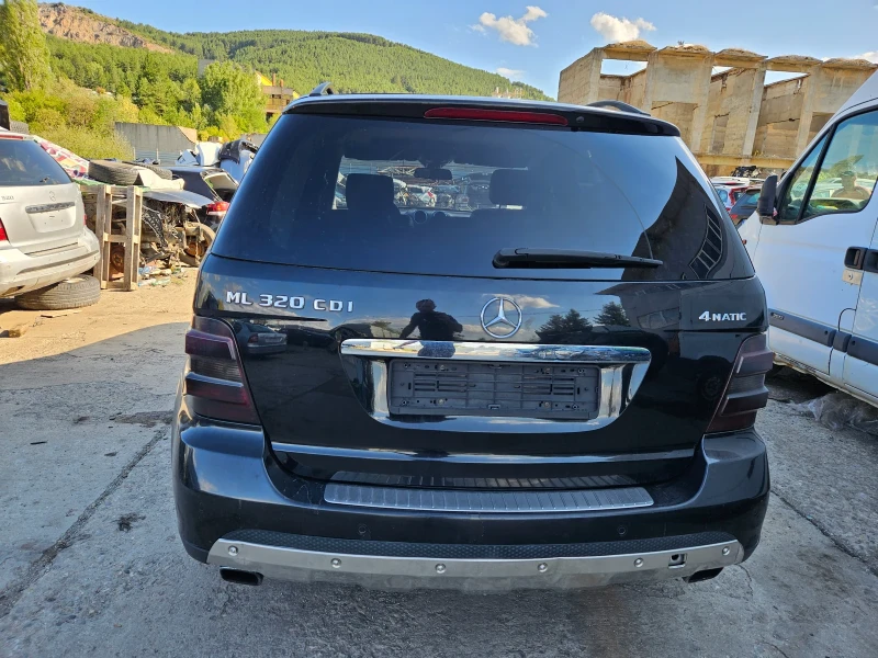 Mercedes-Benz ML 320 ML320-4matik -224ks-2006god, снимка 9 - Автомобили и джипове - 47402380