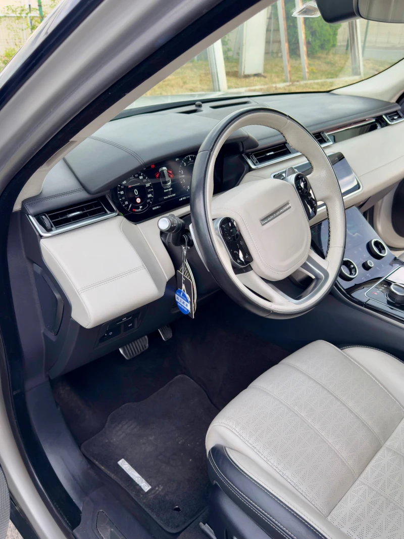 Land Rover Range Rover Velar, снимка 11 - Автомобили и джипове - 52023240