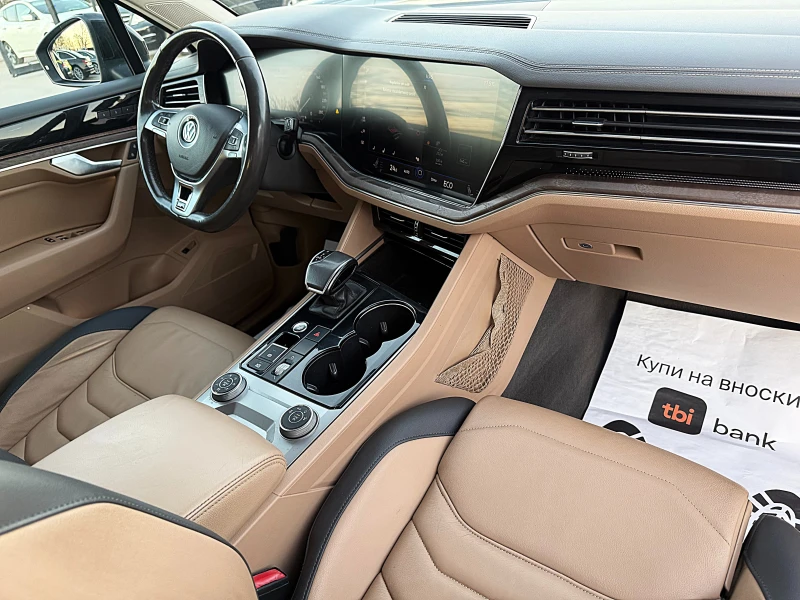 VW Touareg Rline-LED-DISTRONIK-BIXENON-3D-DIGITAL-ПОДГРЯВАНЕ!, снимка 12 - Автомобили и джипове - 52796067