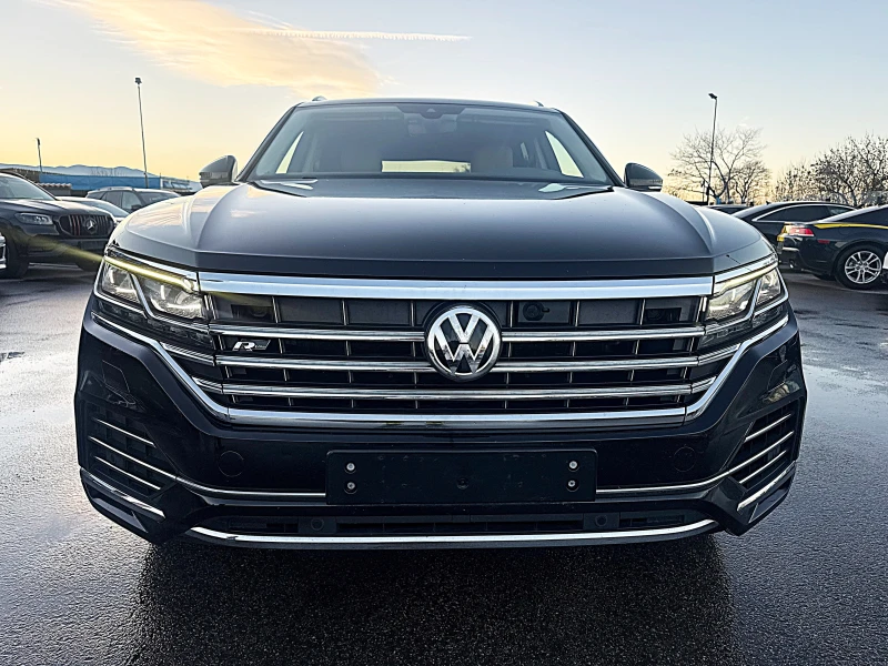 VW Touareg Rline-LED-DISTRONIK-BIXENON-3D-DIGITAL-ПОДГРЯВАНЕ!