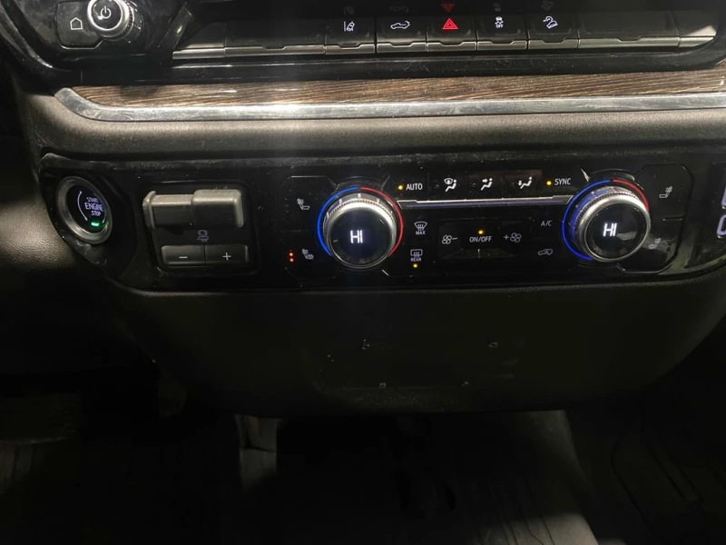 Gmc Sierra * SLE * CARFAX * БЕЗ ПЪРВОНАЧАЛНА ВНОСКА, снимка 10 - Автомобили и джипове - 52918979